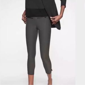 Athleta Arbor Olive Green Stellar Crop Pants Sz M
